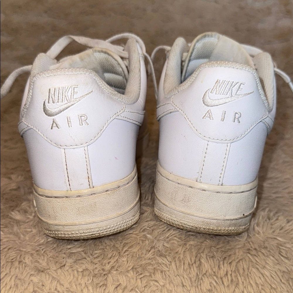 Nike Air Force 1 AF-1 White l Sneakers 9 - Picture 5 of 7